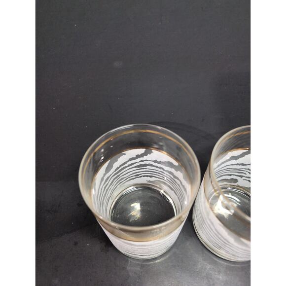 Culver Clear Frosted Zebra Glasses Set, 4.25", Double Old Fashioned Glassware - Picture 5 of 10